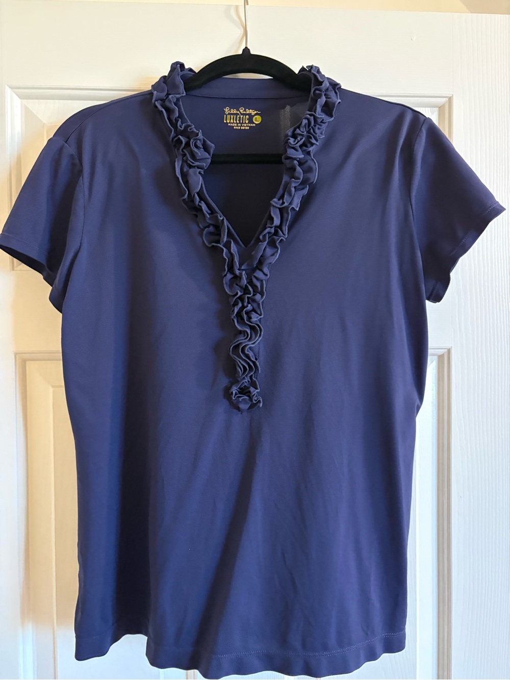 🦩Lilly Pulitzer Luxletic Navy Ruffle V-Neck Short Sleeve Top🦩